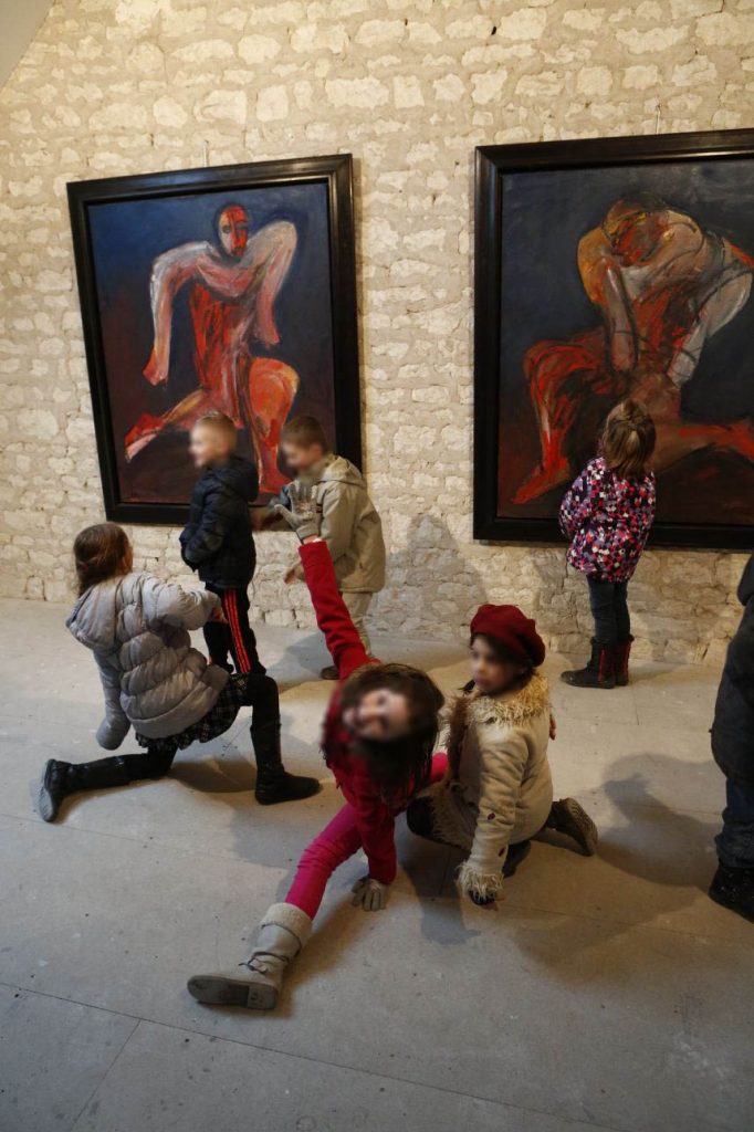 Visites de classes à l'atelier de St Aubin. Photo © PHilipe CIbille